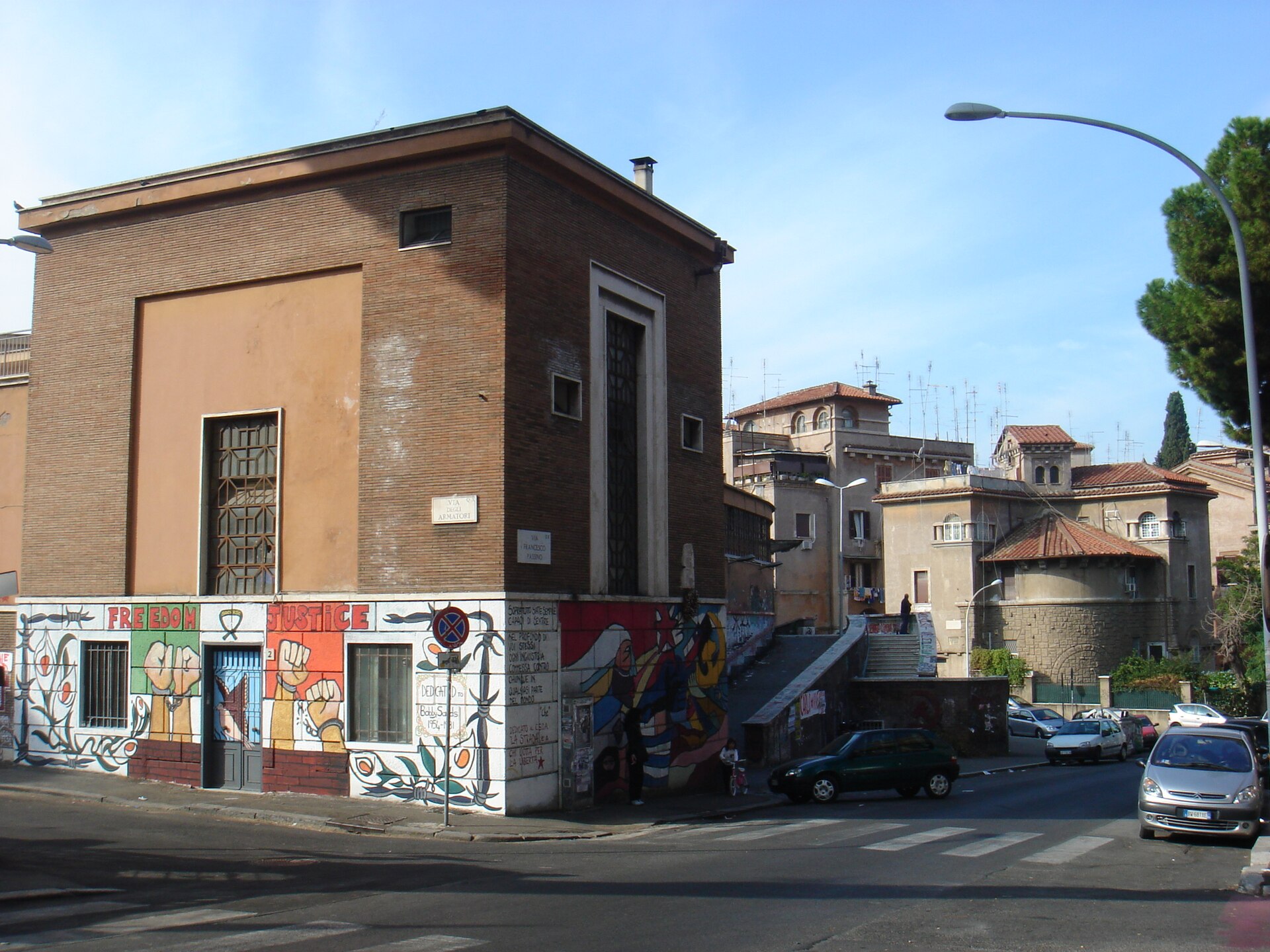 Garden-suburb streets and lots in Garbatella, Rome